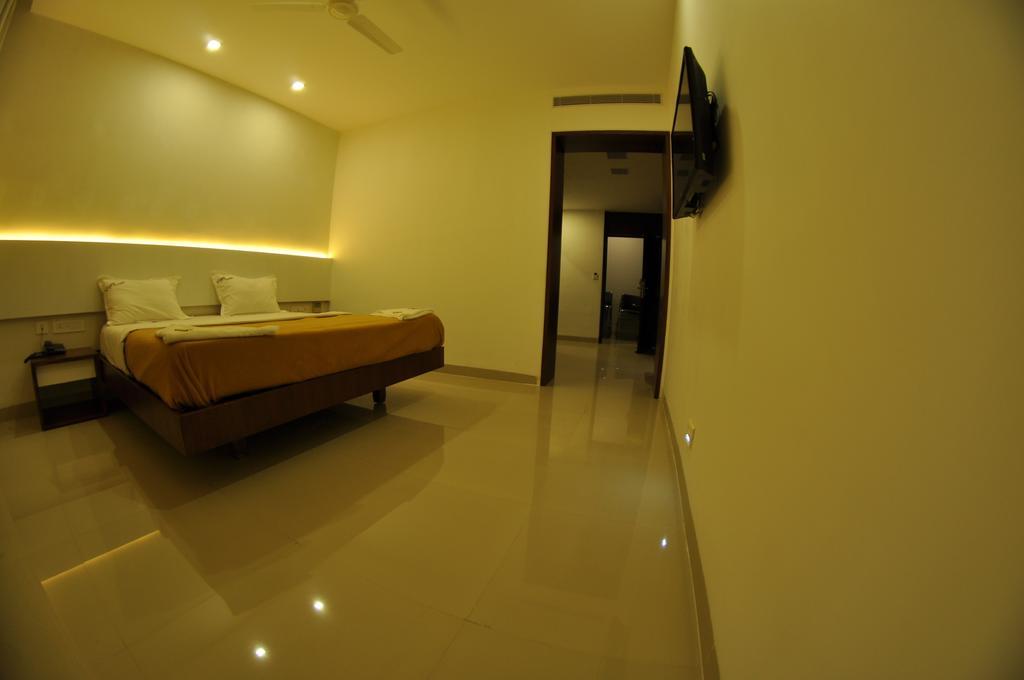 Vijey Hotels Tiruchirappalli Ruang foto